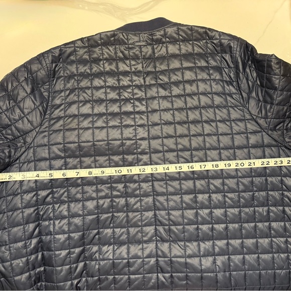 ATHLETA Navy Blue Grandview Primaloft Shell
Quilted Jacket | XL - Picture 7 of 10